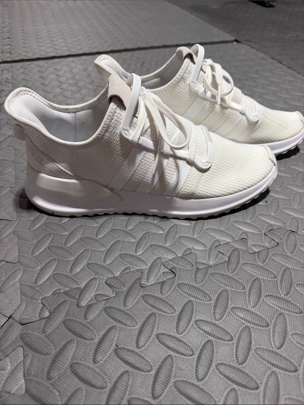 Men’s Adidas Athletic Sneakers - Lightweight Knit Design